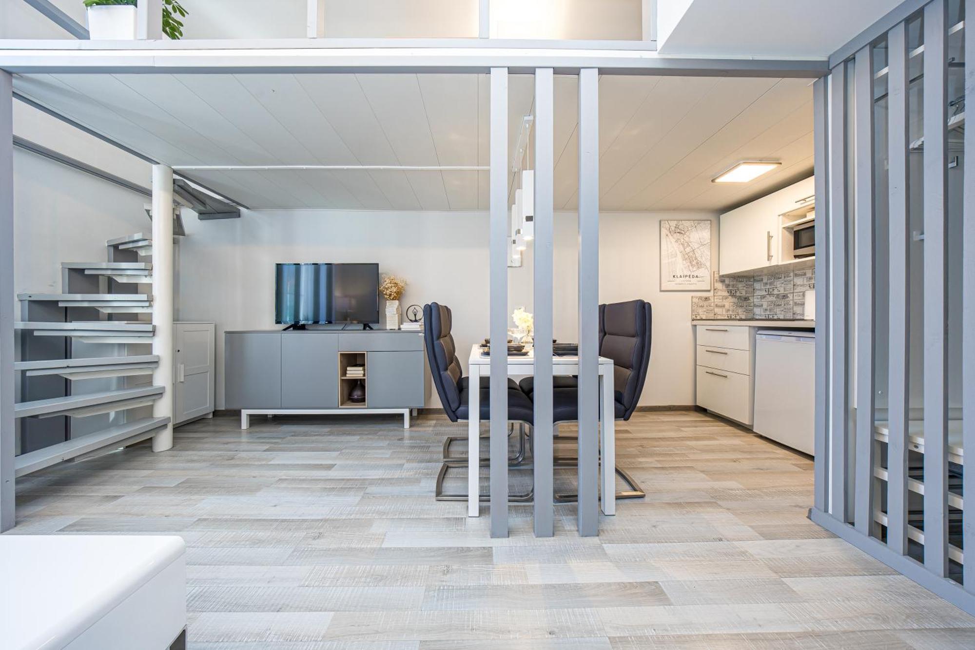 Loft Apartment In Klaipeda Oldtown ภายนอก รูปภาพ
